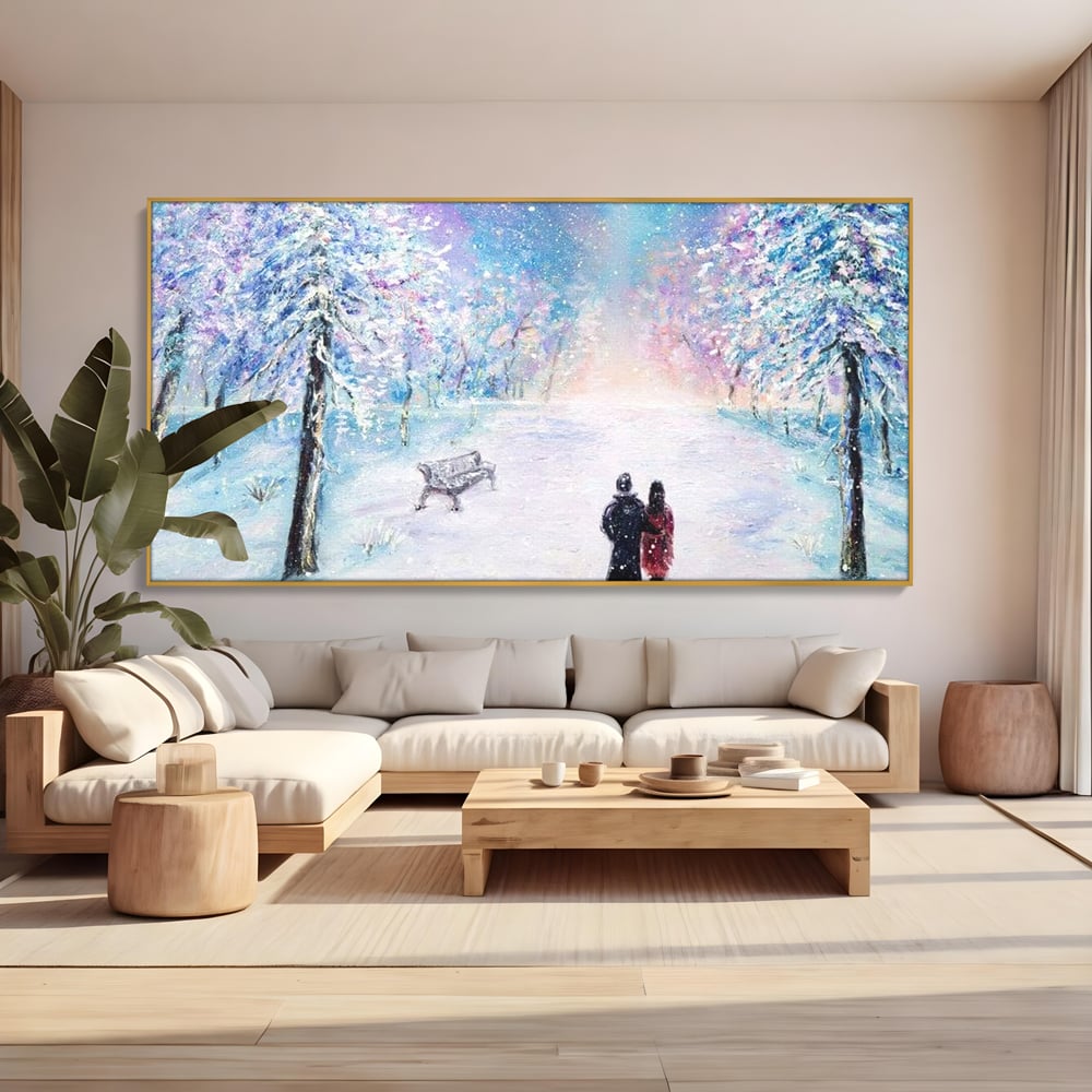 Tablou canvas cu tablou pictura cuplu pe zapada, in rama de aluminiu auriu, pe perete intr-un living